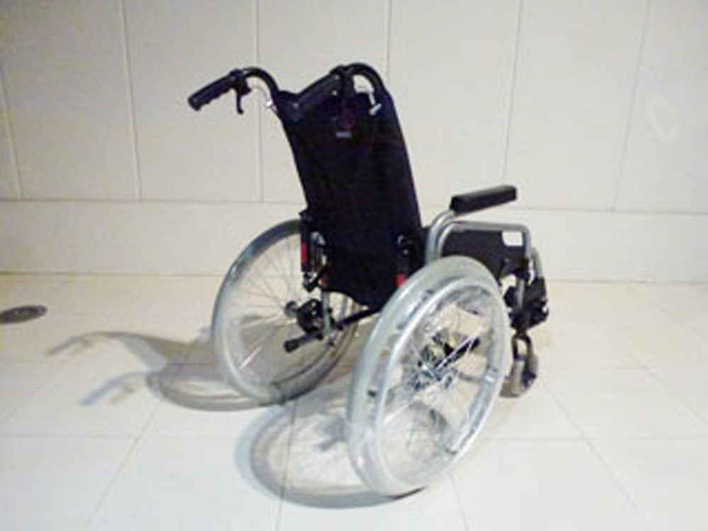 介護用品　車椅子