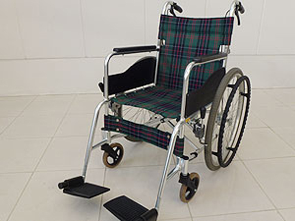 介護用品　車椅子
