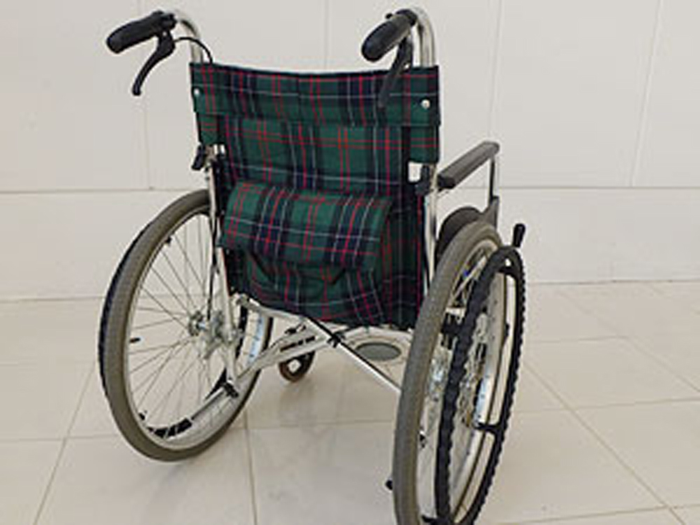 介護用品　車椅子