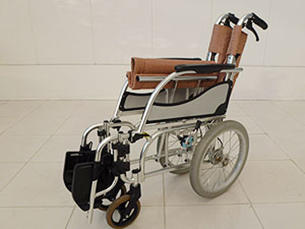介護用品　車椅子