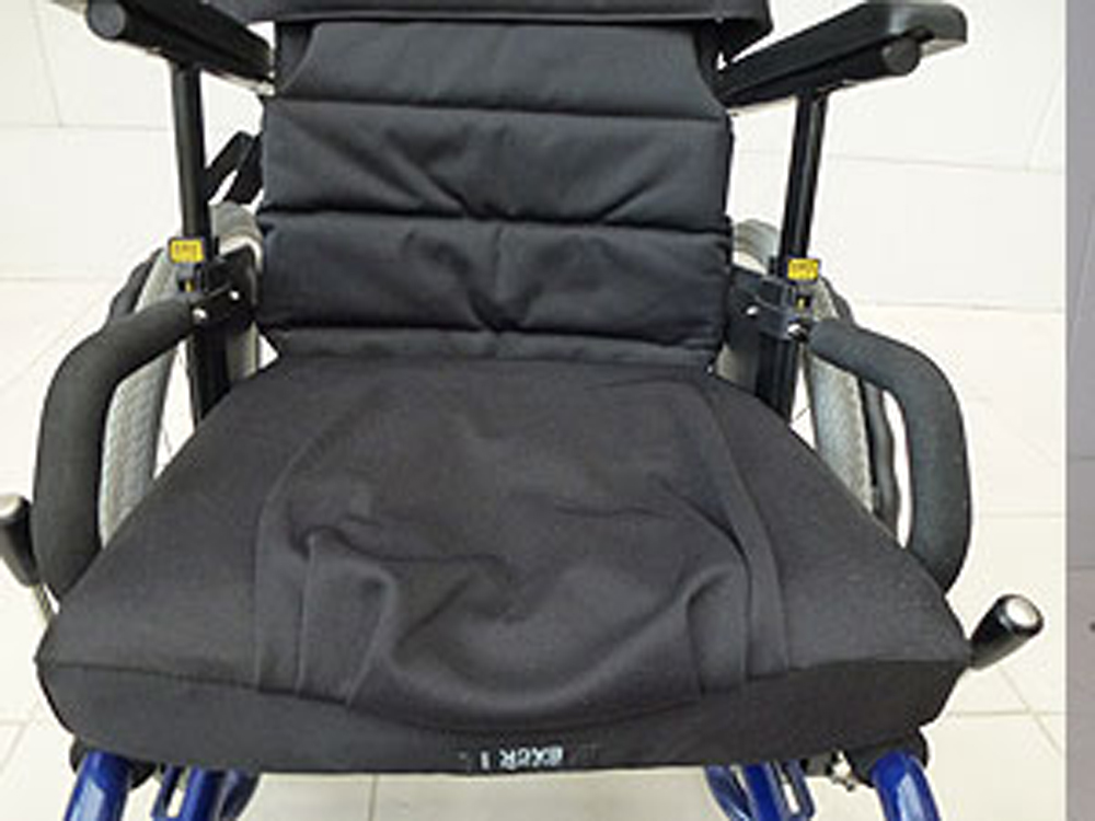 介護用品 車椅子