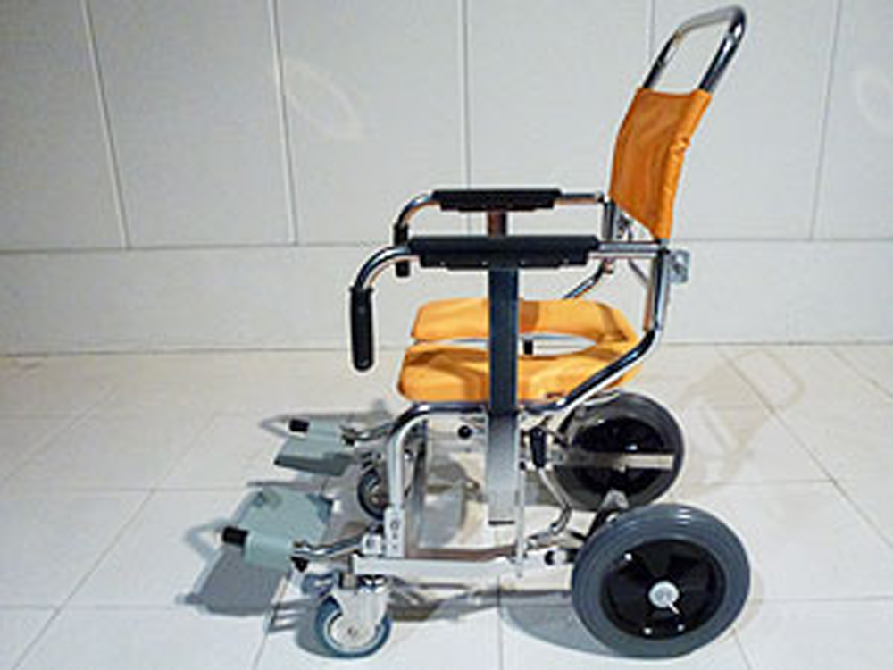 介護用品　車椅子