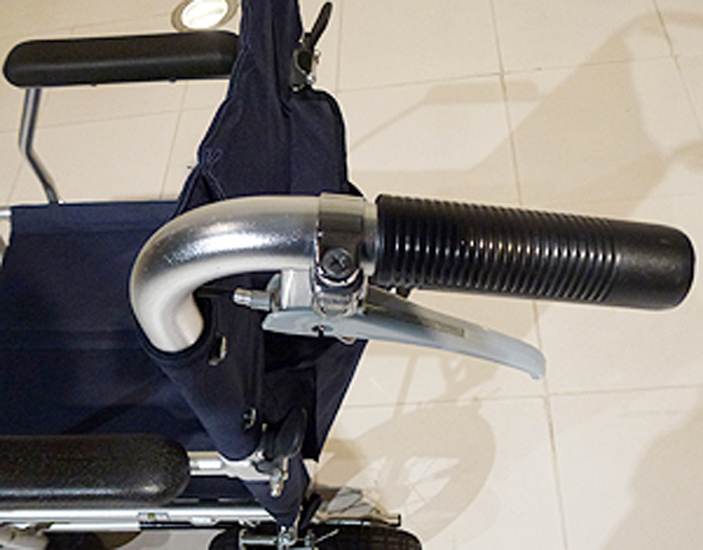 介護用品　車椅子