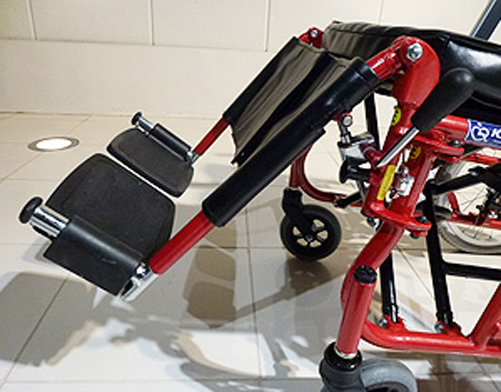 介護用品　車椅子