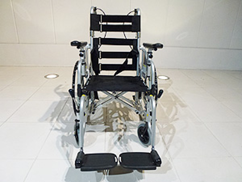 介護用品　車椅子
