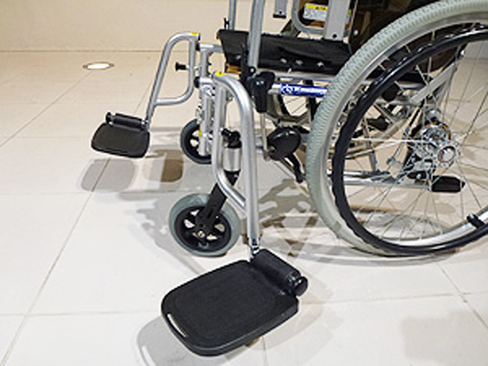 介護用品　車椅子