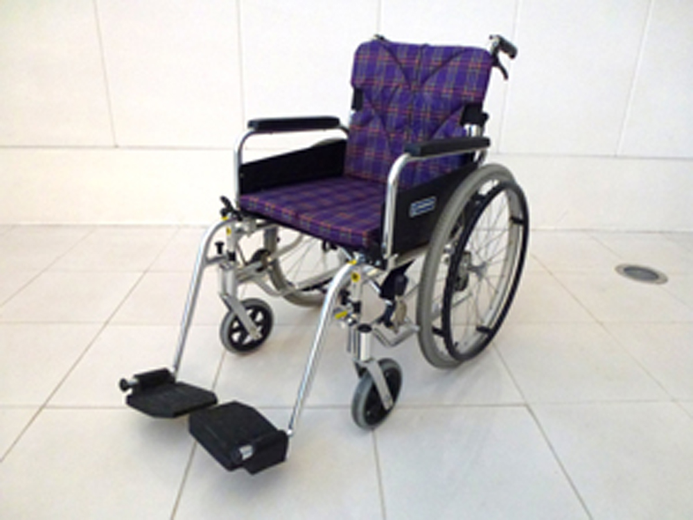 介護用品　車椅子