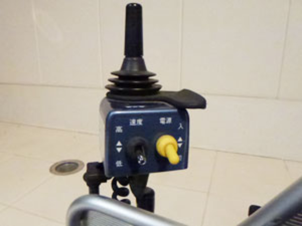 介護用品　車椅子