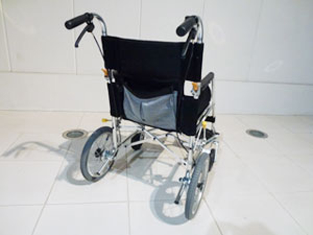 介護用品 車椅子