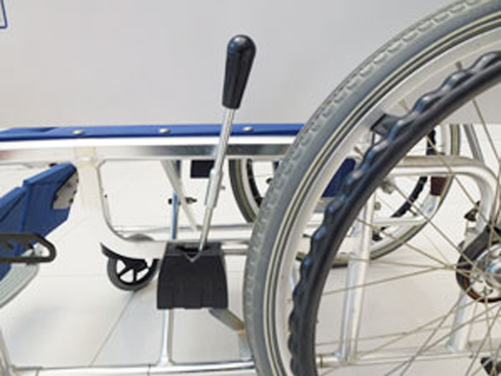 介護用品　車椅子