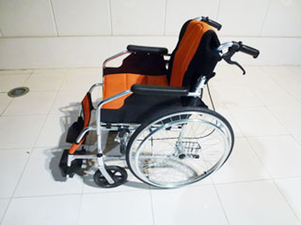 介護用品 車椅子