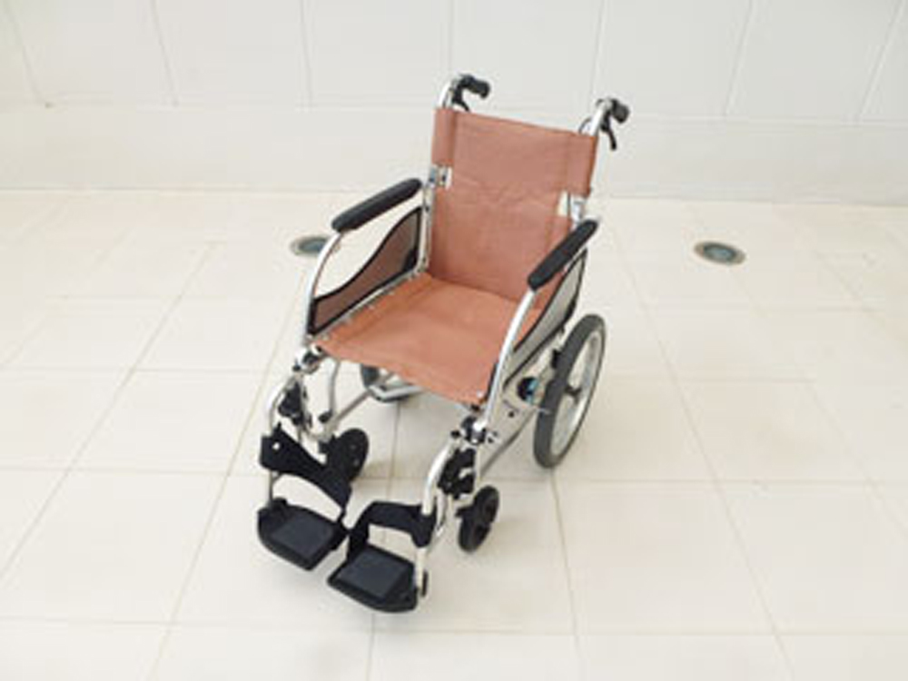 介護用品　車椅子