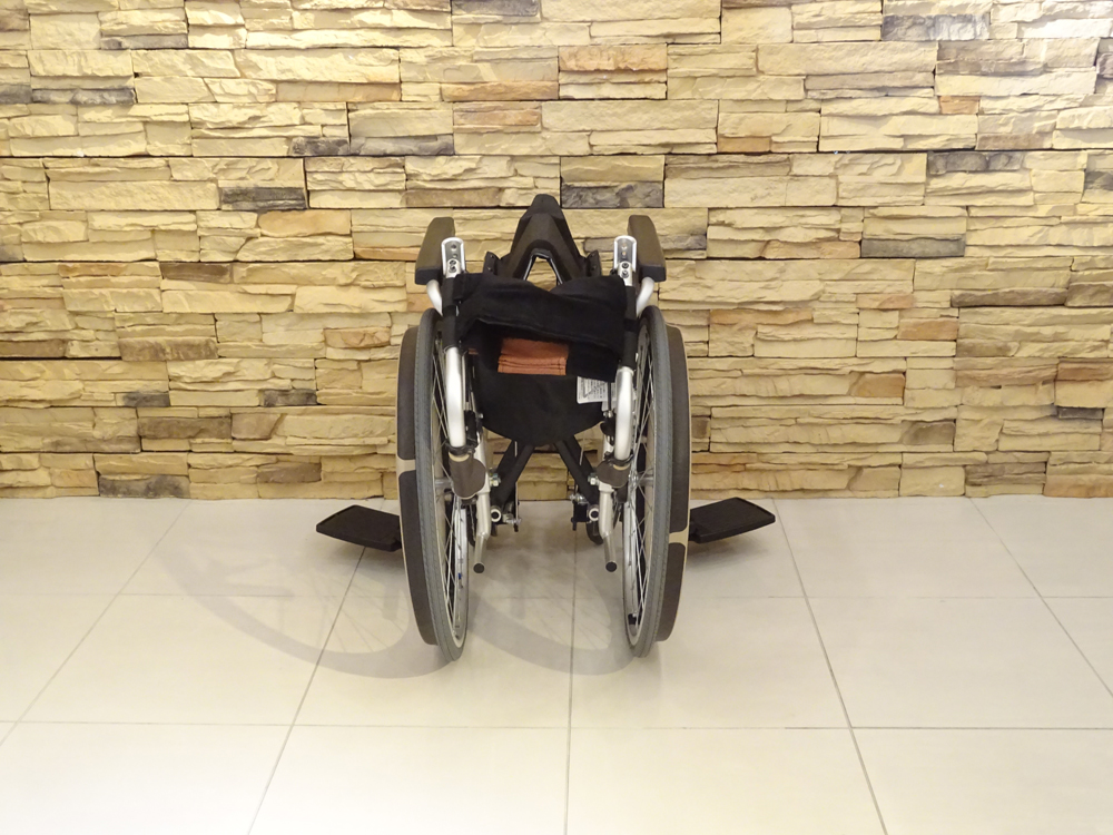 介護用品　車椅子