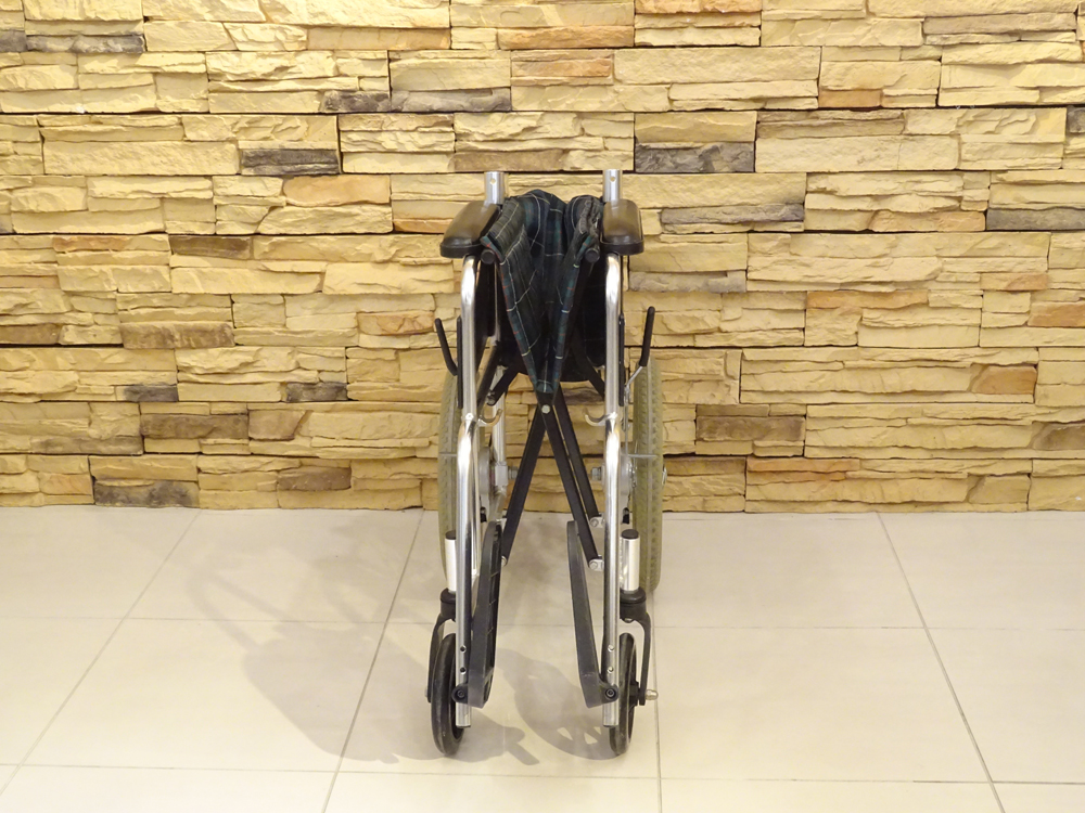 介護用品 車椅子