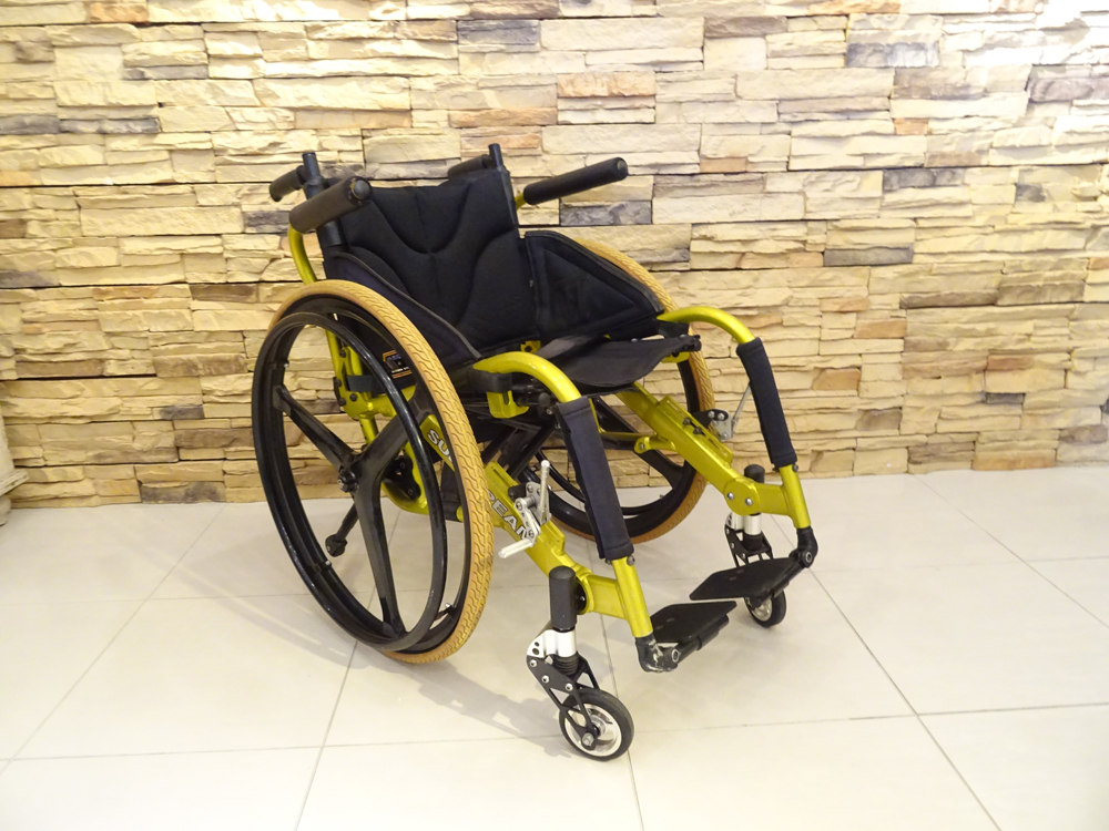 介護用品 車椅子