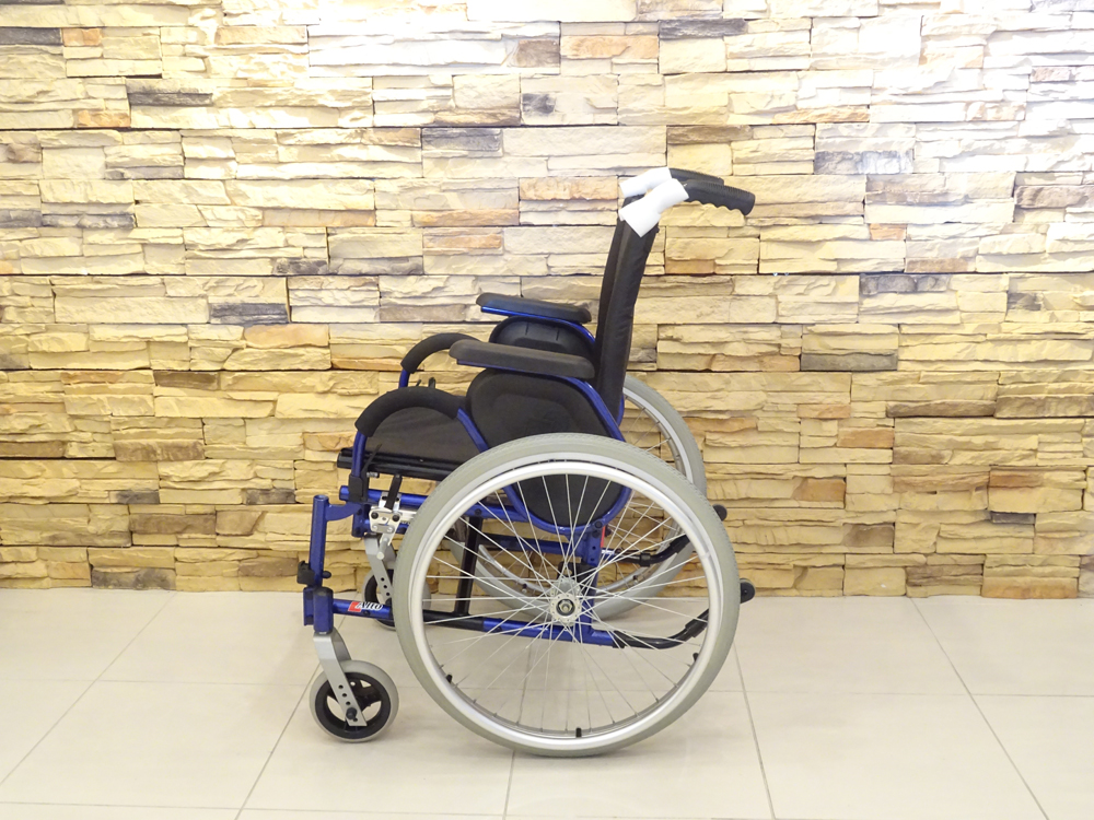 介護用品 車椅子